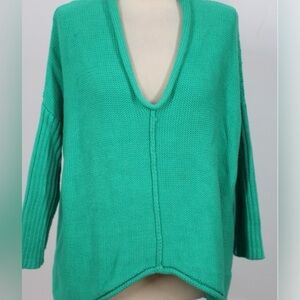 Women's V-Neck Sweater teal. Color and shape so nice 😍